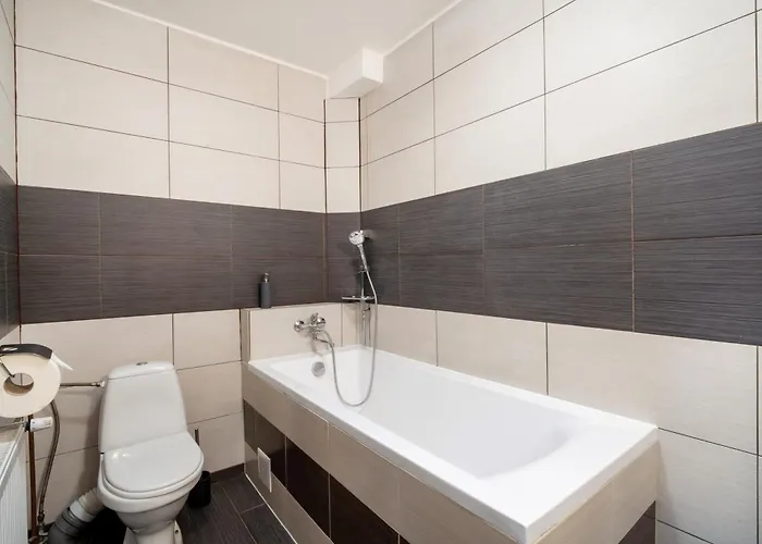 Hotel 4 Pory Roku - *