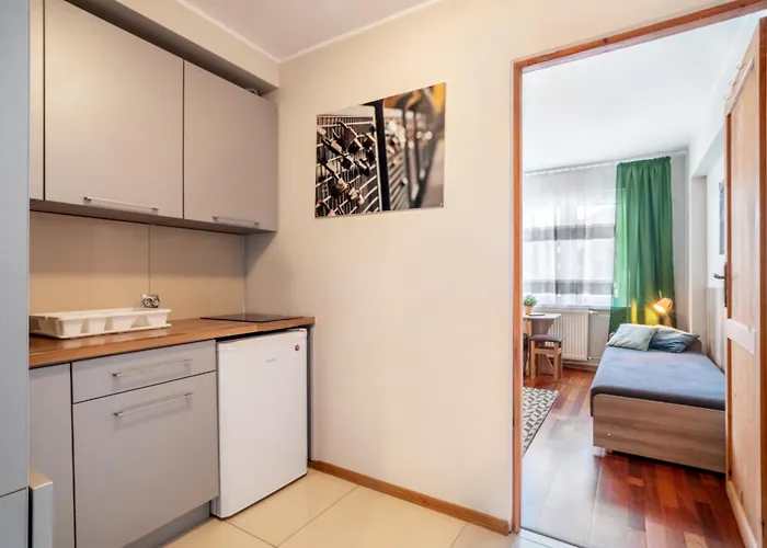 Hotel 4 Pory Roku - *